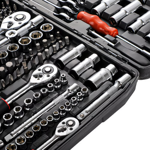 216 Piece set with ratchets, sockets, spanners, bits and more